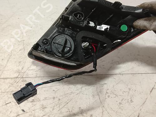 Used Right tailgate light Right tailgate light PEUGEOT 308 II (LB_, LP_, LW_, LH_, L3_) 1.2 THP 110 (110 hp) 39584638 39584638