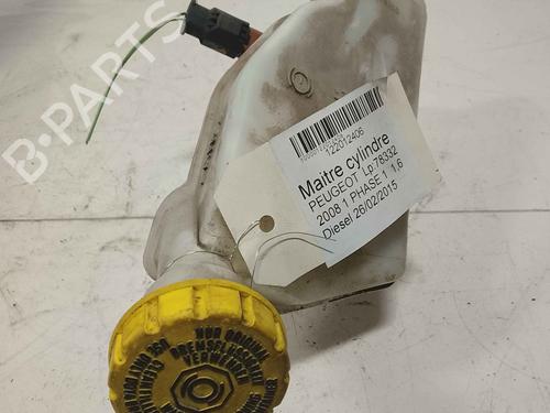 brake-master-cylinder-peugeot-2008-i-cu_-2013-36715230 main image
