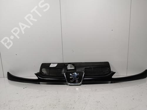 Used Grille Grille 37155983 37155983