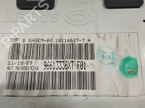Used Display monitor Display monitor PEUGEOT 206+ (2L_, 2M_) 1.4 HDi eco 70 (68 hp) 39936414 39936414