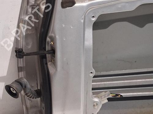 Used Right front door Right front door 39083680 39083680