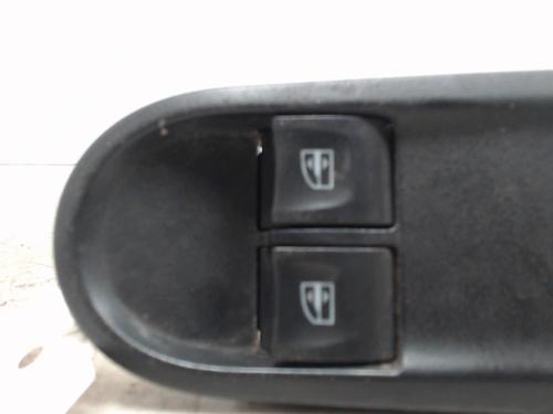 left-front-window-switch-dacia-duster-hs_-2010-2011-2012-2013-2014-2015-2016-2017-2018-36745863 main image