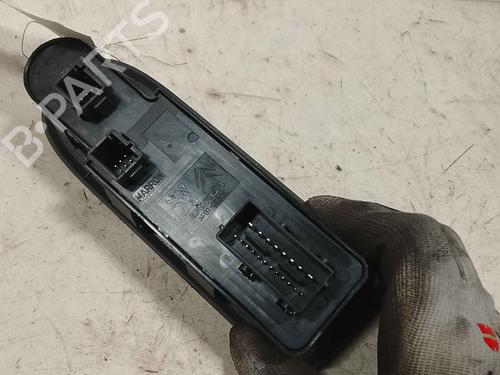 Left front window switch PEUGEOT 308 I (4A_, 4C_) 1.6 HDi | BP36717475I27 - Image 3