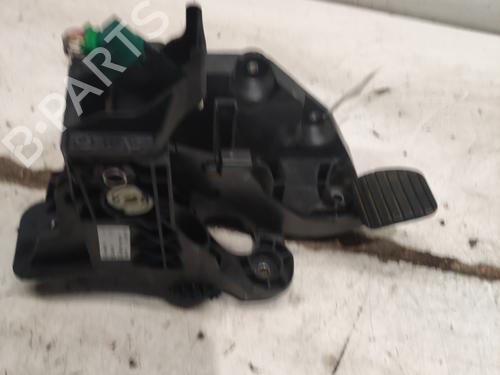 Pedal travão Pedal travão RENAULT TRAFIC III Van (FG_) 1.6 dCi 95 (FGMJ, FGMR) (95 hp) 36719647 36719647