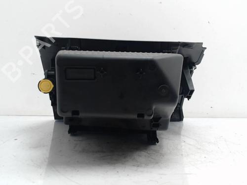 Handskerum Handskerum PEUGEOT 2008 I (CU_) 1.5 BlueHDI 120 (120 hp) 36740014 36740014