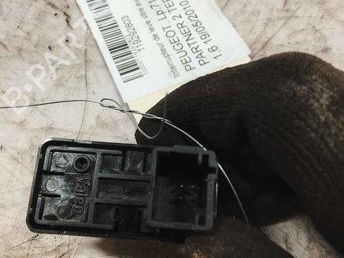 Right front window switch PEUGEOT PARTNER Tepee | BP36713111I26 - Image 3