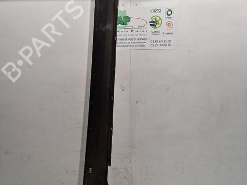 Venstre side kjol Venstre side kjol BMW 3 (E90) 318 d (122 hp) 37628662 37628662