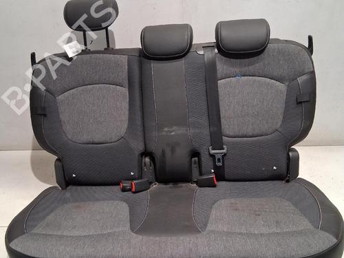 rear-seat-renault-captur-i-j5_-h5_-2013-39688807 main image