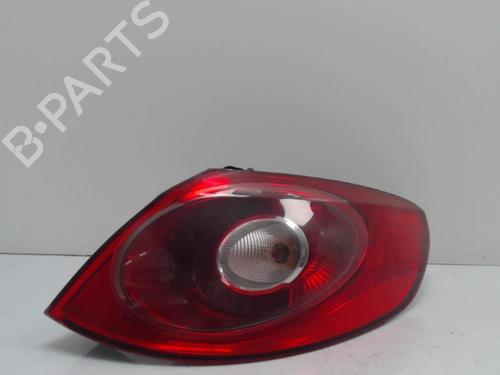 right-taillight-vw-passat-b7-362-2010-2011-2012-2013-2014-2015-2016-36737371 main image