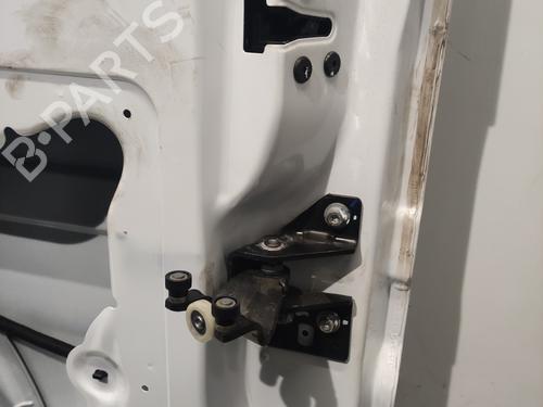 right-slide-door-renault-master-iv-van-f8__-2024-36711011 main image