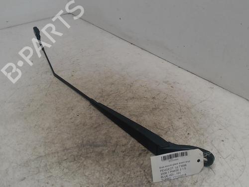 Used Front windshield wiper arm Front windshield wiper arm PEUGEOT 2008 I (CU_) [2013-2026] 36749044 36749044