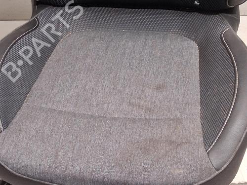 Right front seat RENAULT CAPTUR I (J5_, H5_) 1.5 dCi 90 (J5N4, J5M5, J5MW, J5M6, J5AL, J5AJ) | BP39688856C16 - Image 3
