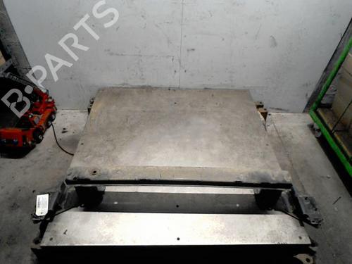 Used Rear bumper reinforcement Rear bumper reinforcement 36749082 36749082