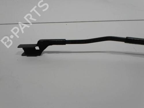 Used Front windshield wiper arm Front windshield wiper arm PEUGEOT 208 II (UB_, UP_, UW_, UJ_) e-208 (136 hp) 36751434 36751434