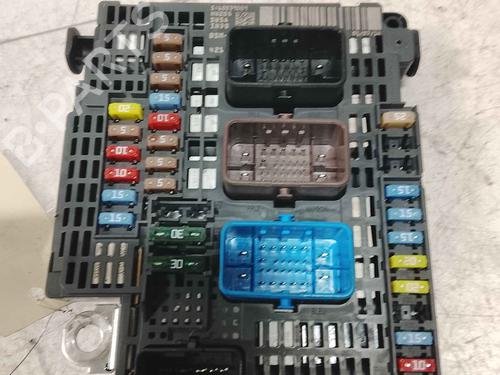fuse-box-citroen-c4-picasso-ii-2013-36713996 main image