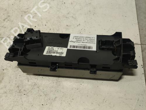 Used Climate control Climate control 37472708 37472708