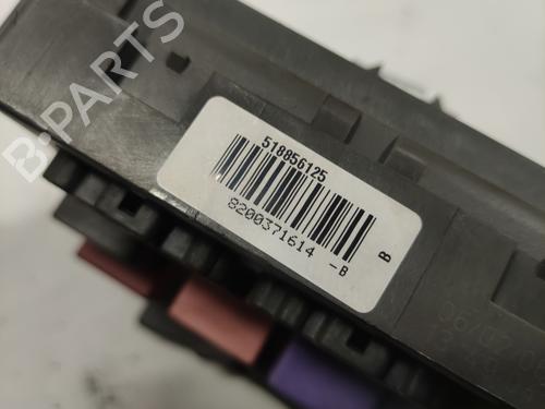 fuse-box-renault-espace-iv-jk01_-2002-36720289 main image