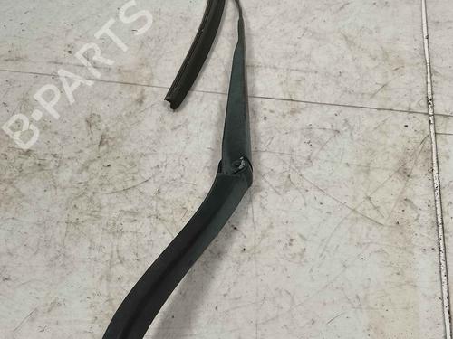Used Front windshield wiper arm Front windshield wiper arm RENAULT KOLEOS I (HY_) 2.0 dCi 4x4 (HY0K) (150 hp) 36713022 36713022