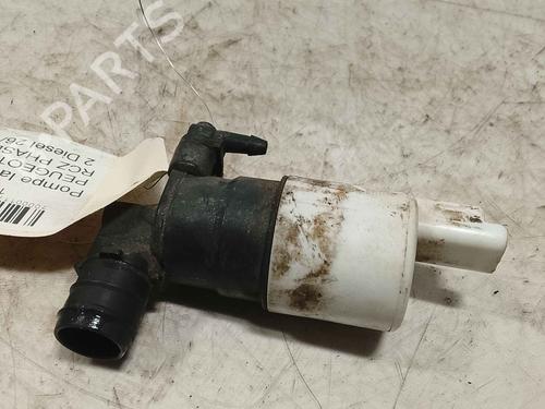 washer-pump-peugeot-rcz-2010-2011-2012-2013-2014-2015-36711906 main image