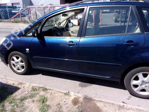 Brugte TOYOTA COROLLA Verso (_E12_)  2.0 D-4D (CDE120_, CDE120R)  4761382