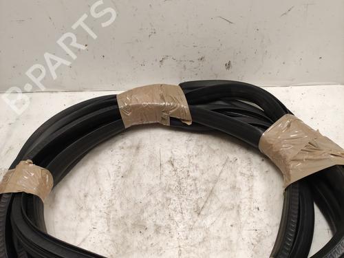 Goma contorno puerta Goma contorno puerta RENAULT CAPTUR II (HF_) [2020-2026] 36751217 36751217