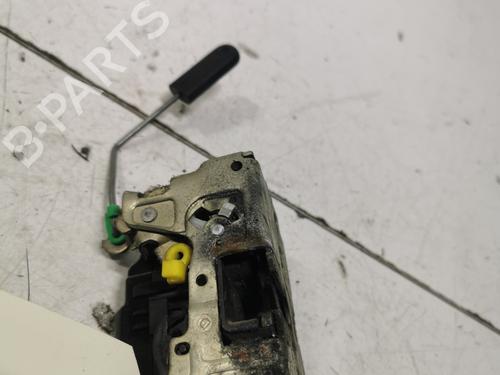 Fechadura frente direita Fechadura frente direita RENAULT MASTER II Platform/Chassis (ED/HD/UD) 3.0 dCi 140 (ED0S, UD0S, HD0S) (136 hp) 36740448 36740448