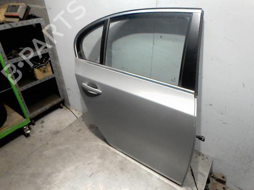 right-rear-door-bmw-5-e60-2001-2002-2003-2004-2005-2006-2007-2008-2009-2010-36739624 main image