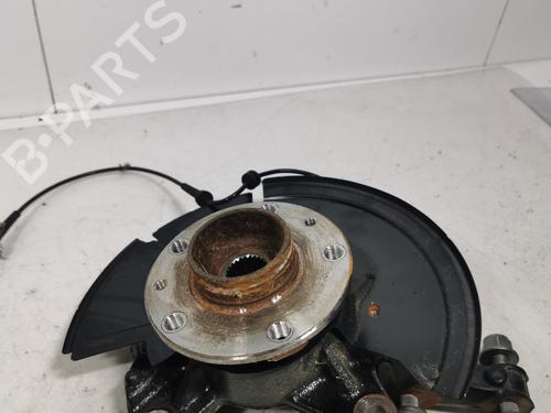 Used Right front steering knuckle Right front steering knuckle RENAULT CAPTUR II (HF_) TCe 90 (HFM6) (91 hp) 36718470 36718470