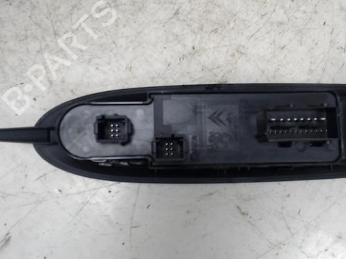 Used Left front window switch Left front window switch CITROËN DS4 (NX_) 2.0 HDi / BlueHDi 135 (136 hp) 36745404 36745404