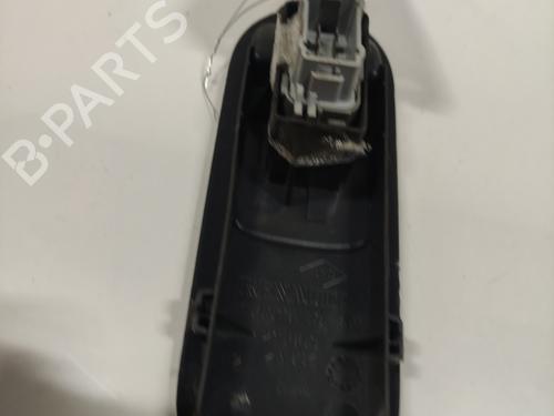 Used Right front window switch Right front window switch RENAULT SCÉNIC II (JM0/1_) 1.6 (JM0C, JM0J, JM1B) (113 hp) 36719926 36719926