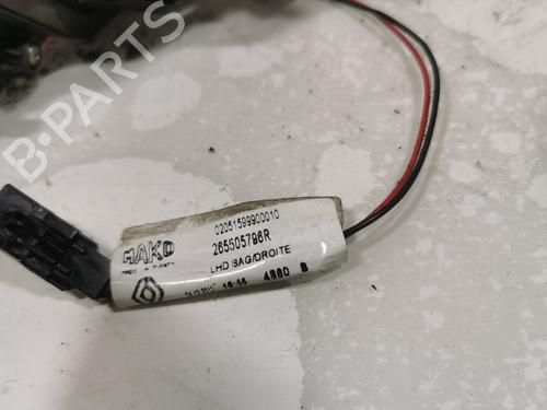 right-tailgate-light-renault-clio-iv-bh_-2012-2013-2014-2015-2016-2017-2018-2019-2020-2021-39177370 main image
