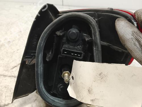 Achterlicht links Achterlicht links PEUGEOT 406 Break (8E/F) 2.0 HDI 110 (109 hp) 39936454 39936454