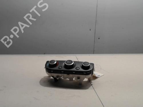 climate-control-renault-clio-iv-bh_-2012-2013-2014-2015-2016-2017-2018-2019-2020-2021-36724500 main image