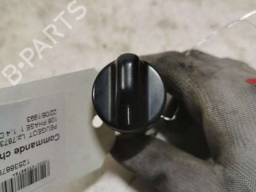 Used Climate control Climate control 37472679 37472679