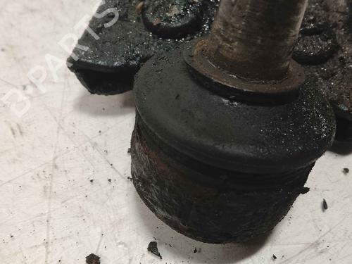 Used Left front suspension arm Left front suspension arm VOLVO S40 II (544) 2.0 D (136 hp) 36714141 36714141