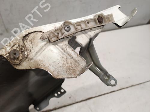 right-front-fenders-nissan-note-e11-ne11-2005-2006-2007-2008-2009-2010-2011-2012-2013-36715703 main image