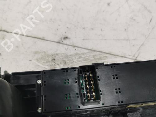 Left front window switch KIA CARENS III MPV (UN) 2.0 CRDi 135 | BP37449777I27 - Image 2