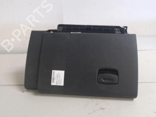 glove-box-renault-kadjar-ha_-hl_-2015-36729872 main image