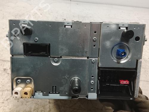 display-monitor-vw-eos-1f7-1f8-2006-2007-2008-2009-2010-2011-2012-2013-2014-2015-39893228 main image