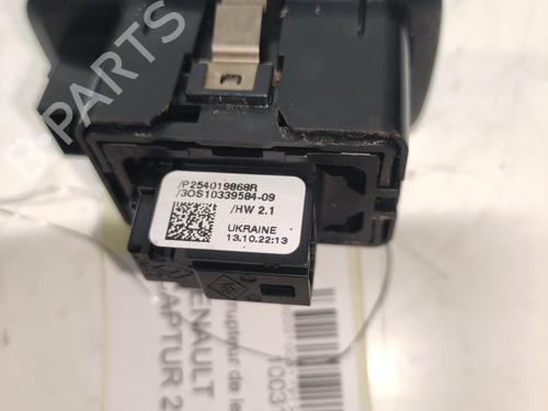 Used Right front window switch Right front window switch RENAULT CAPTUR II (HF_) [2020-2026] 36704263 36704263