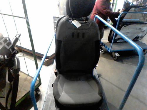 Siège avant gauche Siège avant gauche RENAULT CAPTUR I (J5_, H5_) 1.5 dCi 90 (J5N4, J5M5, J5MW, J5M6, J5AL, J5AJ) (90 hp) 36736620 36736620