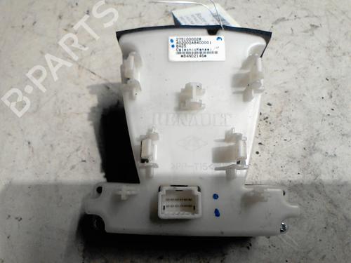 Advarselsbryter Advarselsbryter RENAULT LAGUNA III Grandtour (KT0/1) 2.0 dCi (KT01, KT08, KT09, KT0K, KT12, KT1D, KT1W) (150 hp) 36748082 36748082
