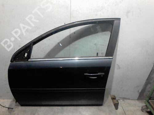 Used Left front door Left front door OPEL VECTRA C Estate (Z02) 1.9 CDTI (F35) (150 hp) 36733610 36733610