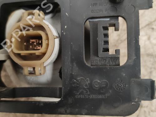Used Right front fog light Right front fog light PEUGEOT 5008 (0U_, 0E_) 1.6 HDi (114 hp) 36750542 36750542