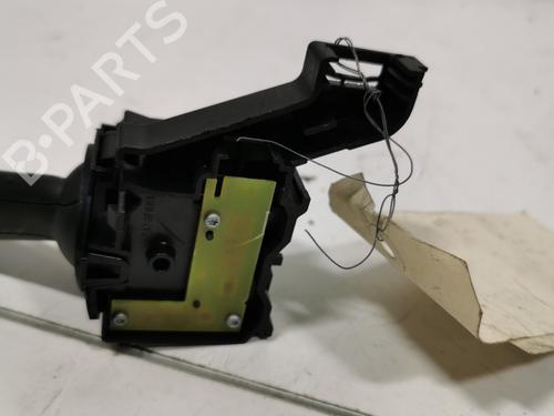 Interruttore Interruttore VW GOLF V (1K1) [2003-2010] 36736538 36736538