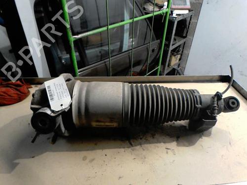 right-rear-shock-absorber-porsche-cayenne-9pa-2002-2003-2004-2005-2006-2007-2008-2009-2010-36748324 main image