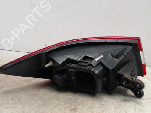 right-taillight-renault-clio-iv-bh_-2012-2013-2014-2015-2016-2017-2018-2019-2020-2021-36745727 main image