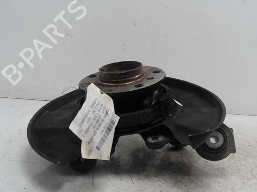 Fusee links achter Fusee links achter BMW 1 (E87) 118 d (143 hp) 36740393 36740393
