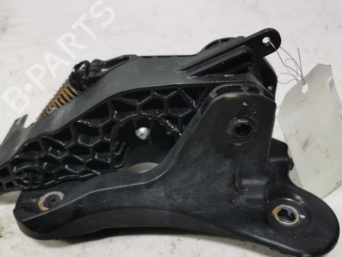Kløtsj Kløtsj RENAULT CLIO V (B7_) 1.0 TCe 90 (B7MT) (91 hp) 36717895 36717895