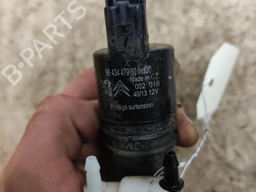 Used Washer pump Washer pump PEUGEOT 5008 (0U_, 0E_) 1.6 HDi (114 hp) 36750537 36750537